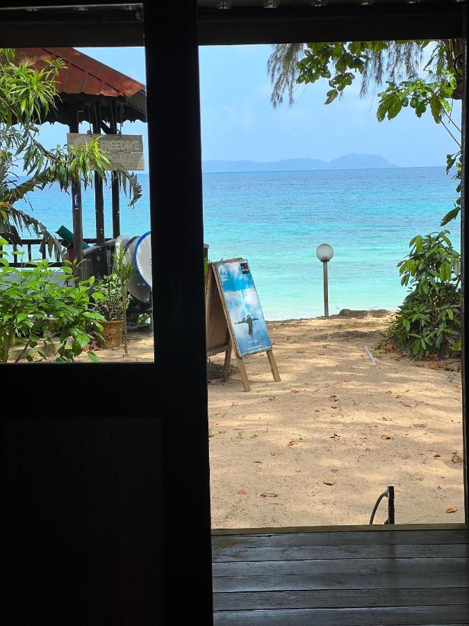 Swiss Cottage Tioman Kampong Ayer Batang Εξωτερικό φωτογραφία