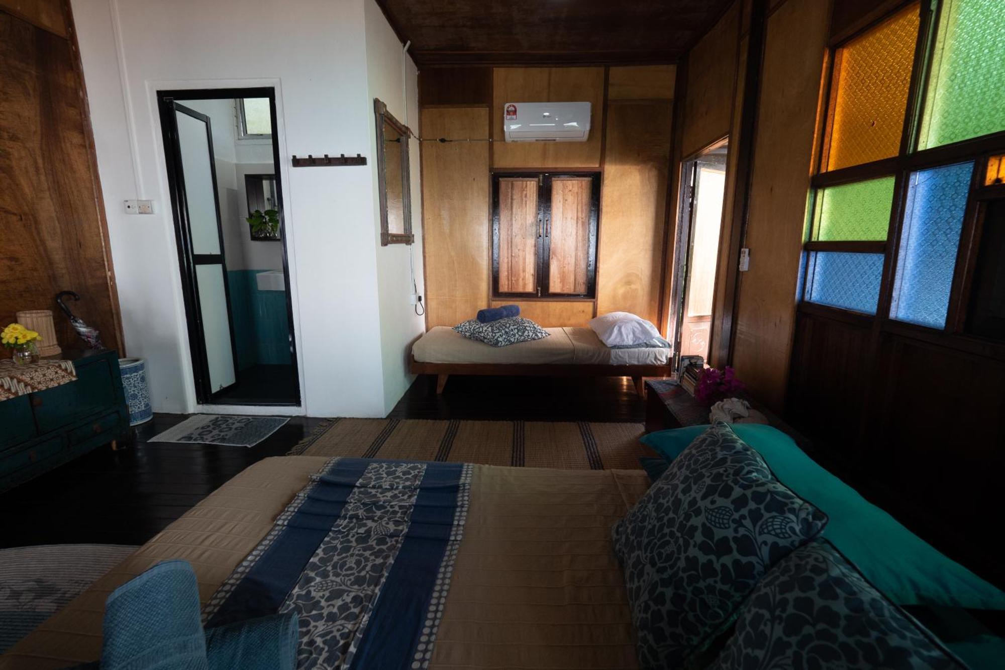 Swiss Cottage Tioman Kampong Ayer Batang Εξωτερικό φωτογραφία